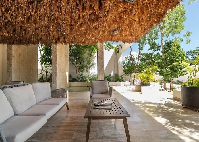 Lux 1br With Rooftop Pool, Spa, Gym, Kids Playroom *