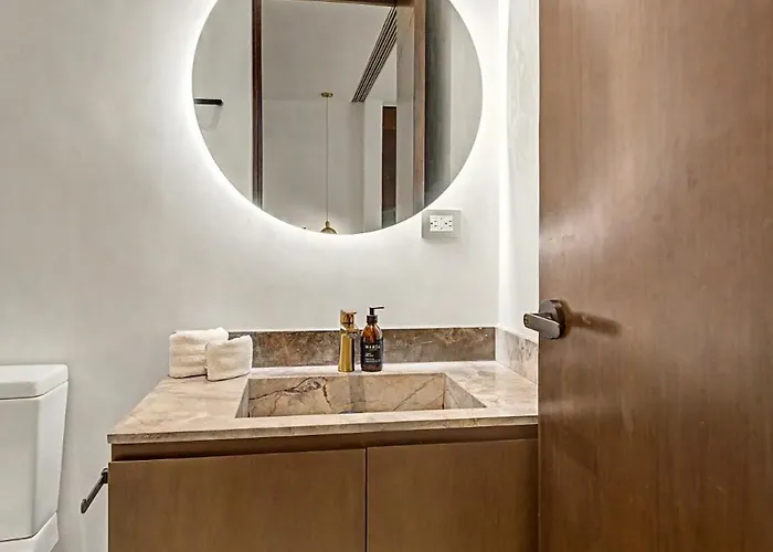 Lux 1br With Rooftop Pool, Spa, Gym, Kids Playroom *
